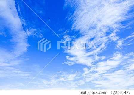Blue sky and copy space 122991422