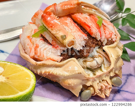 Rare hairy crab served in its shell Rare hairy crab served in its shell 122994286
