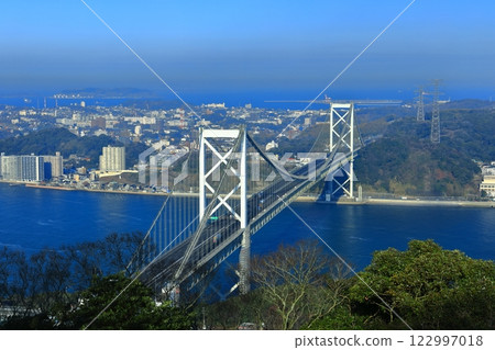 晴天時的關門大橋(關門海峽) 晴天時的關門大橋(關門海峽) 122997018