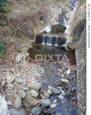「靜靜的溪流-水流輕柔,與自然和諧相處」 「靜靜的溪流-水流輕柔,與自然和諧相處」 123001139