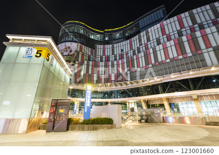 Night view of the Taipei Dome shopping mall in Taiwan, also known as the Farglory Dome, is a multi-purpose domed stadium. Night view of the Taipei Dome shopping mall in Taiwan, also known as the Farglory Dome, is a multi-purpose domed stadium. 123001660
