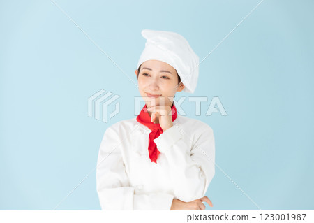 女廚師廚師外套咧嘴笑 123001987