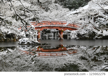 世界遺產京都市內的醍醐寺、弁天池、太醐橋 123002276