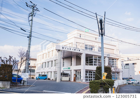 岡谷地方聯合政府大樓 岡谷地方聯合政府大樓 123005731