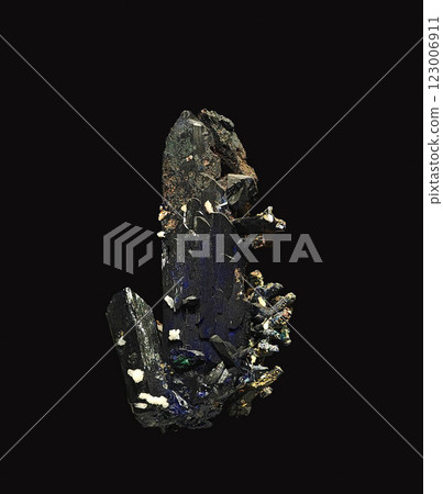 Close-Up View of Azurite Mineral Specimen on Dark Background 123006911