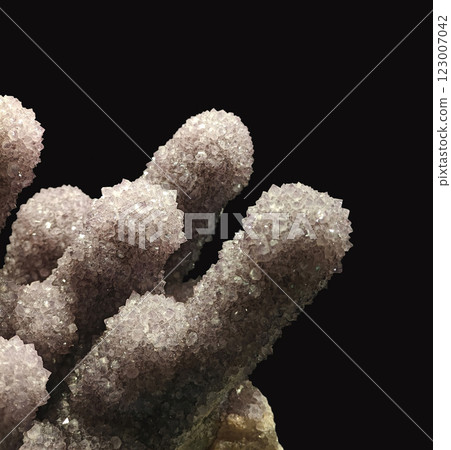 Detailed Close-Up View of Beautiful Quartz Amethyst Crystal Specimen on Dark Background Detailed Close-Up View of Beautiful Quartz Amethyst Crystal Specimen on Dark Background 123007042