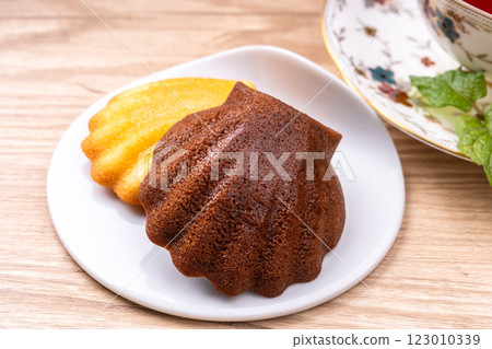 Butter Madeleines and Chocolate Madeleines Butter Madeleines and Chocolate Madeleines 123010339