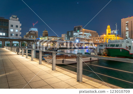 港區未來的夜景 123010709