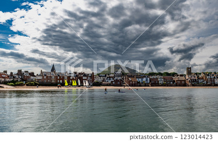 Sandy Beach At The Atlantic Coast Of Village North Berwick In Scotland, UK 123014423