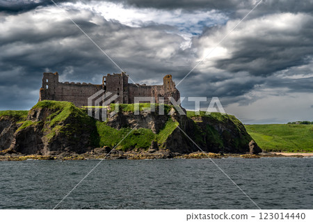 Tantallon Castle In East Lothian At The Atlantic Coast Near North Berwick In Scotland, UK 123014440