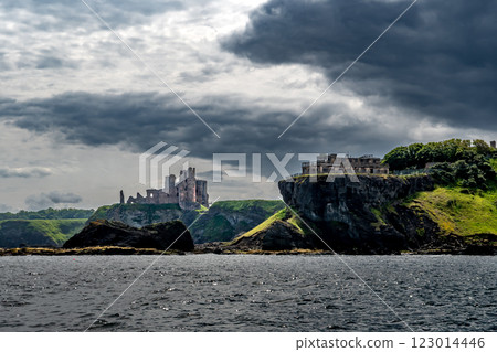 Tantallon Castle And Old Ruin In East Lothian At The Atlantic Coast Near North Berwick In Scotland, UK Tantallon Castle And Old Ruin In East Lothian At The Atlantic Coast Near North Berwick In Scotland, UK 123014446