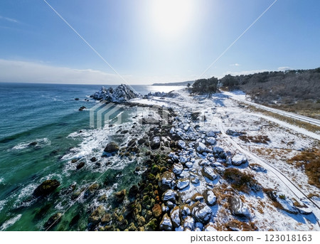"Aomori Prefecture" Winter scenery of Nakasuka and Tanesashi Coast, Hachinohe City 123018163