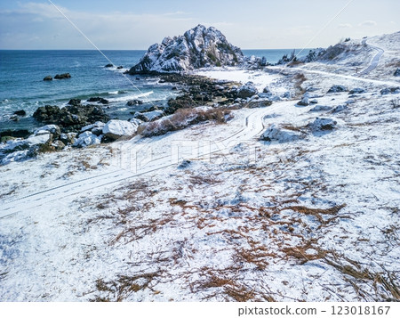 "Aomori Prefecture" Winter scenery of Nakasuka and Tanesashi Coast, Hachinohe City 123018167