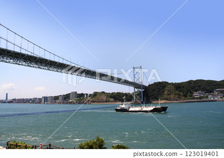 關門海峽的關門大橋 關門海峽的關門大橋 123019401