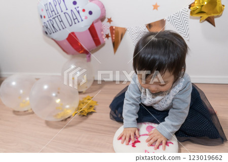 Japanese 1st year old girl's birthday party - Issho mochi Japanese 1st year old girl's birthday party - Issho mochi 123019662