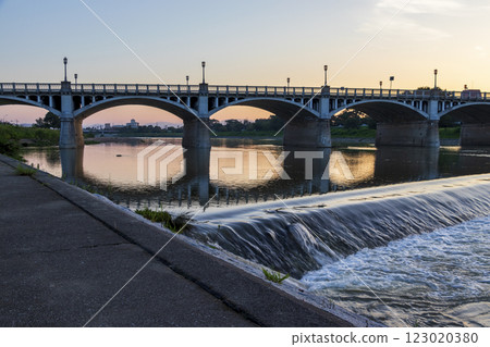 Mukogawa River in the early morning 123020380