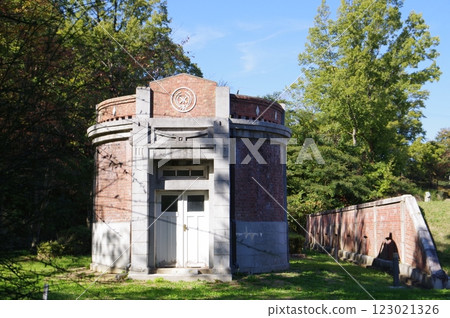 Shinshu Matsumoto Cultural Properties Matsumoto City Water Bureau Facilities at the island's first water source "Joint well" constructed in the Taisho period 123021326
