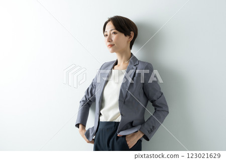 Business woman Business woman 123021629