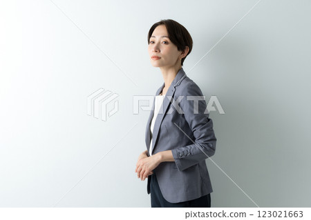 Business woman Business woman 123021663