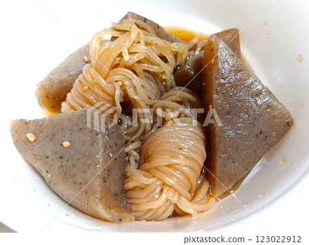 Konjac and Shirataki Simmered 123022912