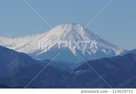 富士山 (從高尾山頂眺望富士山) 富士山 (從高尾山頂眺望富士山) 123028753