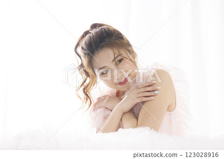 年輕女性的美麗形象 123028916