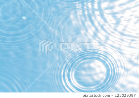 水面漣漪-夏日色彩 水面漣漪-夏日色彩 123029397