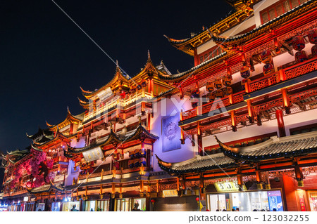 中國上海豫園商城燈火輝煌 123032255