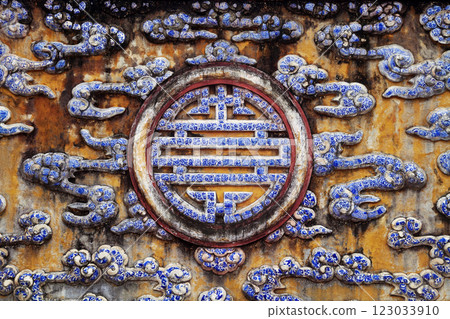 Chinese longevity symbol made of ceramic Chinese longevity symbol made of ceramic 123033910