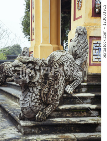 Dragon-shaped handrail in Hue Imperial Palace Dragon-shaped handrail in Hue Imperial Palace 123033915