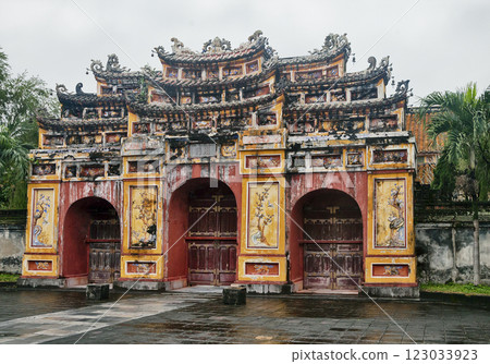 The Gate to the Citadel of the Imperial City in Hue, Vietnam The Gate to the Citadel of the Imperial City in Hue, Vietnam 123033923