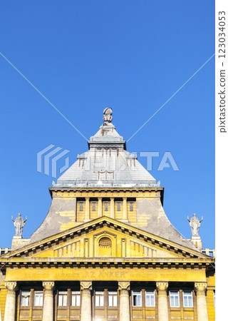 Az Anker building at Deak Ference Square in Budapest Az Anker building at Deak Ference Square in Budapest 123034053