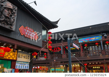 中國南京市中心,夫子廟購物街 中國南京市中心,夫子廟購物街 123035824