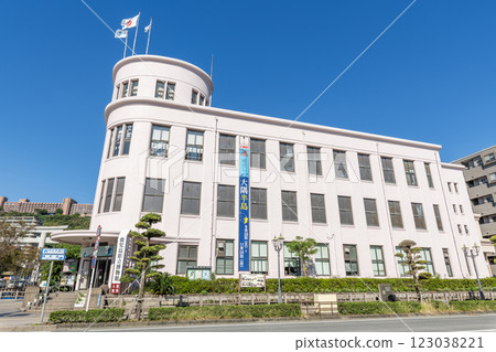 Kagoshima Prefectural Museum on a clear day in Kagoshima City, Kagoshima Prefecture 123038221