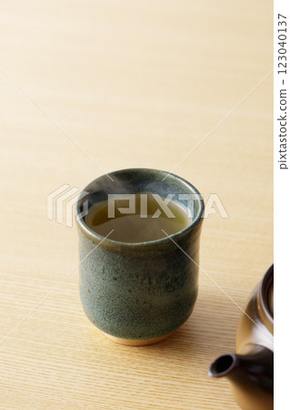 Green Tea Green Tea 123040137