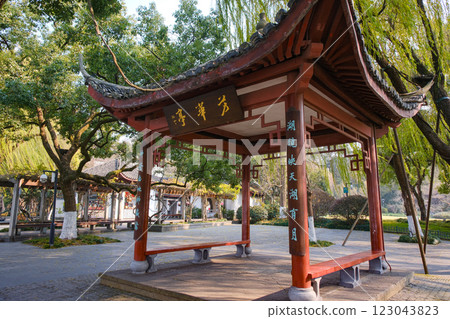 芳華閣,西湖,世界遺產,中國浙江省杭州市 芳華閣,西湖,世界遺產,中國浙江省杭州市 123043823