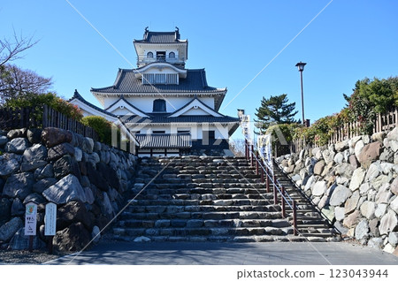 The exterior of Nagahama Castle History Museum (Toyo Park) 123043944