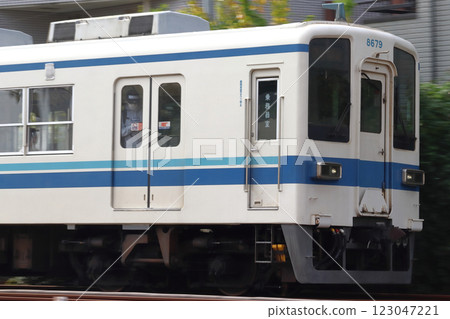[TS] Tobu Daishi Line 8000 series train (one-man operation: Nishiarai ⇔ Daishi-mae) 123047221