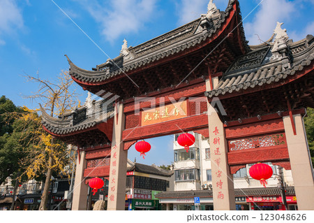 Pailou, Qibao Ancient Town, a water town in Shanghai, China Pailou, Qibao Ancient Town, a water town in Shanghai, China 123048626
