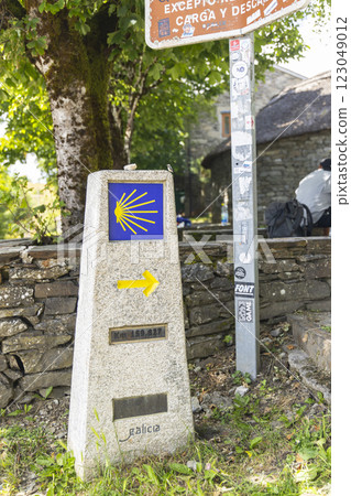 Pedrafita do Cebreiro on route to Santiago de Compostela, Lugo province, Galicia, Spain 123049012