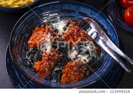 Italian still life with pasta and tomatoes 123049328