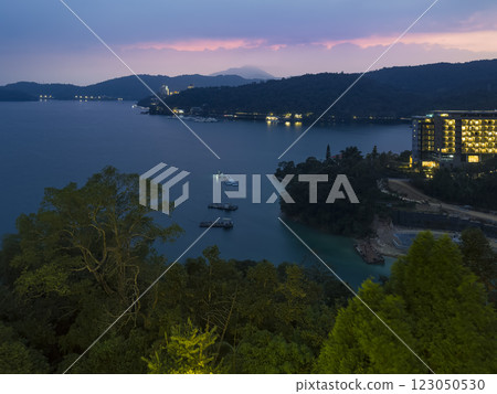 台灣日月潭日落 123050530