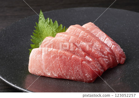 藍鰭鮪魚中肥鮪魚生魚片 123052257