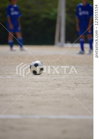 地面,足球 地面,足球 123055534
