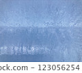 細小裂痕的冰柱特寫，水平方向 123056254