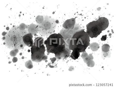 墨水和淡墨隨意滴在白紙上的質感 123057241