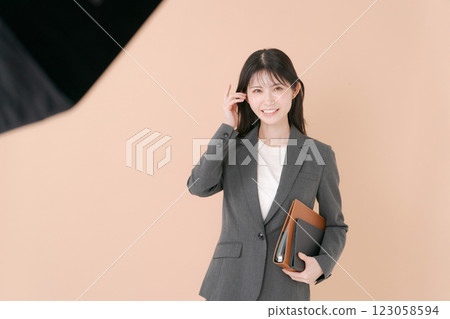 女商人射擊現場 123058594