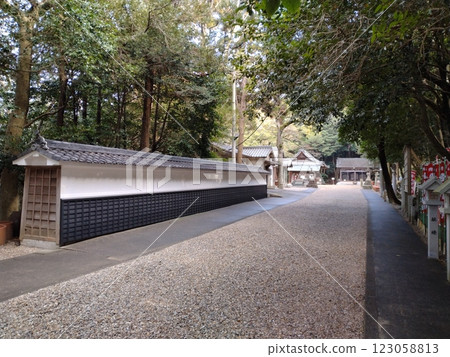 Owari Taga Shrine in winter: a power spot 123058813