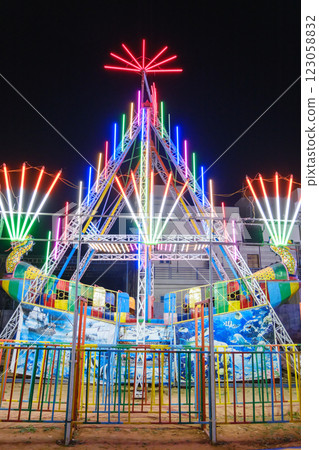 India_Amusement park scenery India_Amusement park scenery 123058832