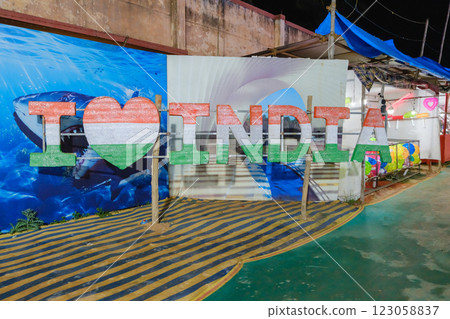 India_Amusement park scenery India_Amusement park scenery 123058837